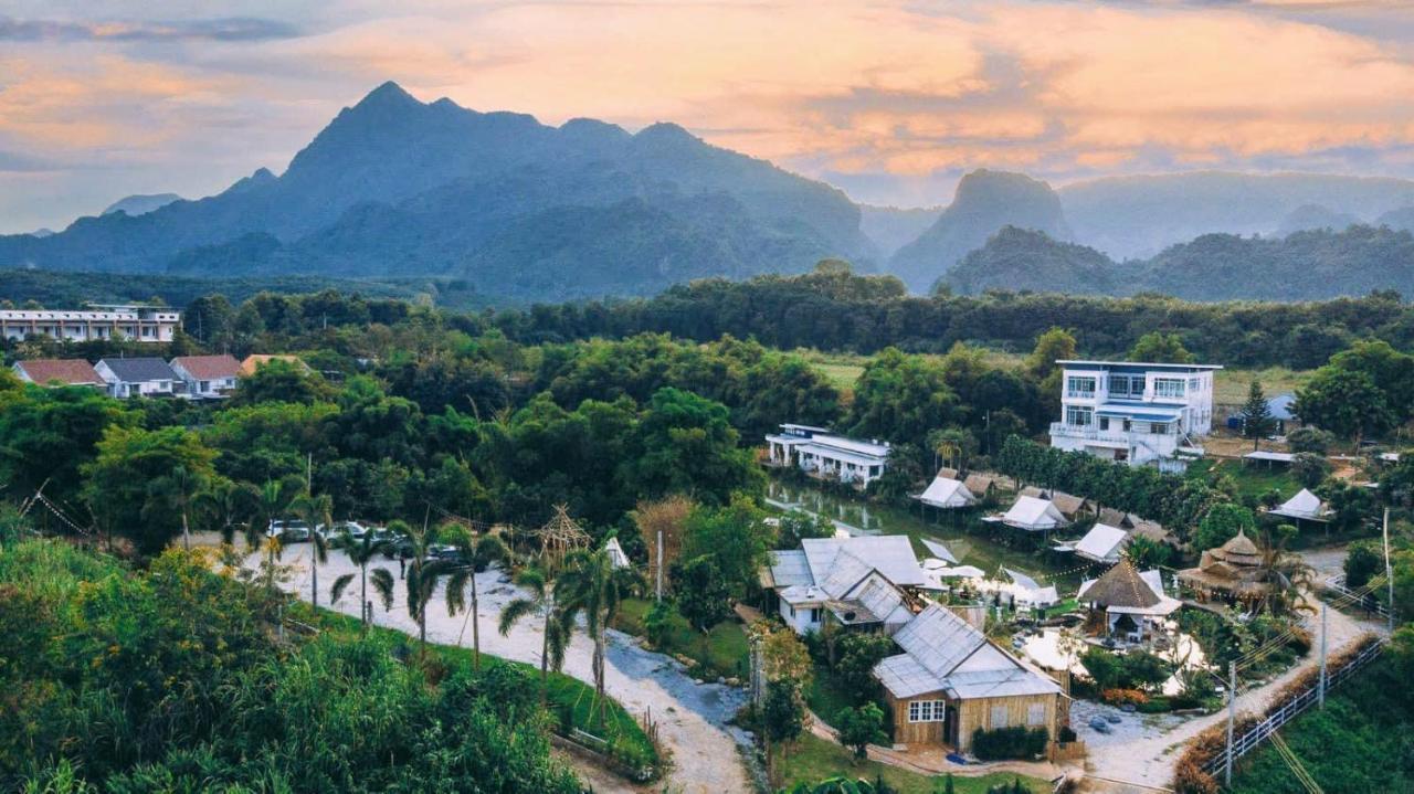 Nang Non Camping Ville นางนอนแค้มป์ปิ้งวิลล์ Ме-Сай Екстер'єр фото